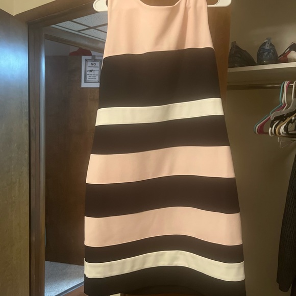 Tommy Hilfiger dress, jacket and skirt. Skirt has never been worn, has tags - Picture 4 of 6